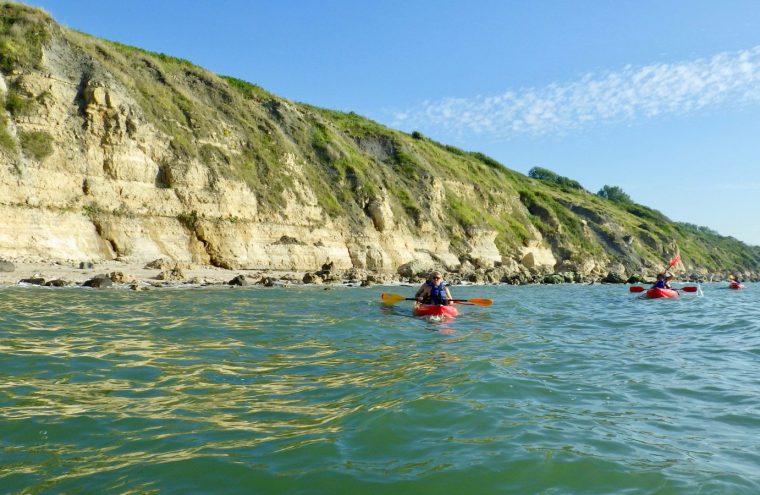 Randonnée en kayak au pied des Roches noires Du 8 juin au 6 oct 2024